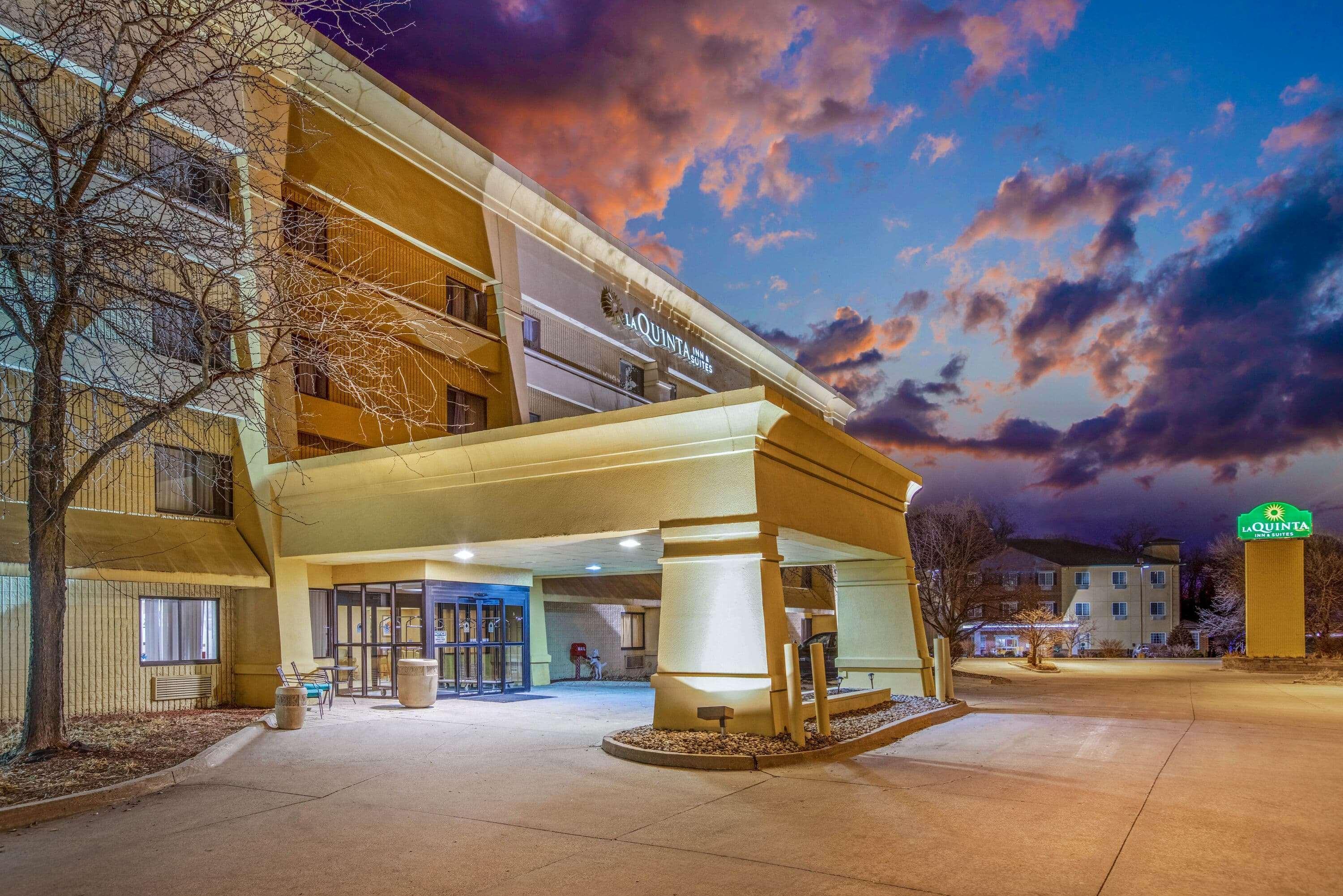 La Quinta By Wyndham Des Moines West Clive Hotel Exterior photo